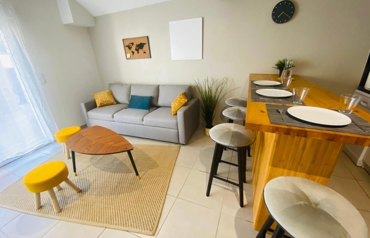 Un Cocon Pour 2 Ou 4 - Merignac -Jacuzzi - Netflix - Tram A Appartement Buitenkant foto