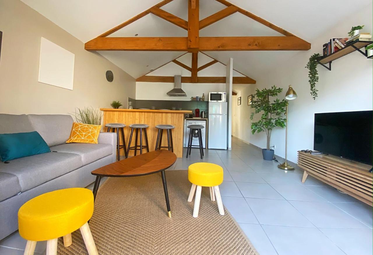 Un Cocon Pour 2 Ou 4 - Merignac -Jacuzzi - Netflix - Tram A Appartement Buitenkant foto